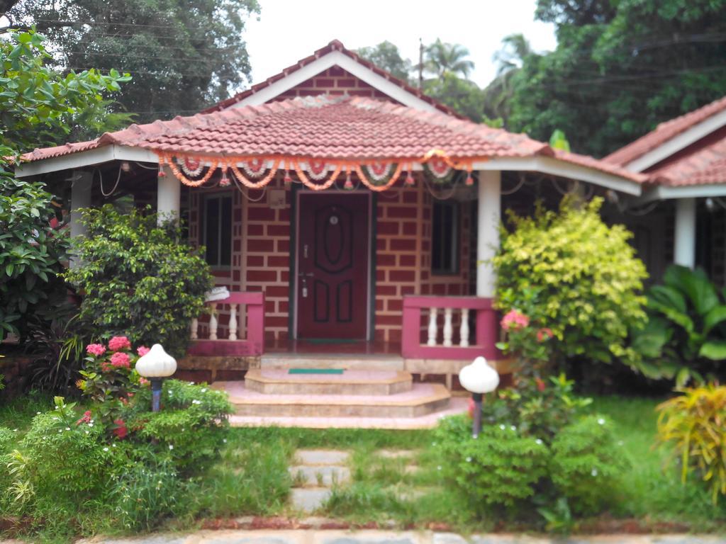 Yash Garden Residency Hotel กันปาตีปุเล ภายนอก รูปภาพ